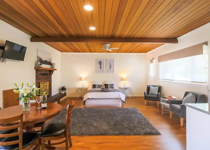 Hahndorf Lodge Pioneer Suite - Main Street Hahndorf On Site Secure Parking